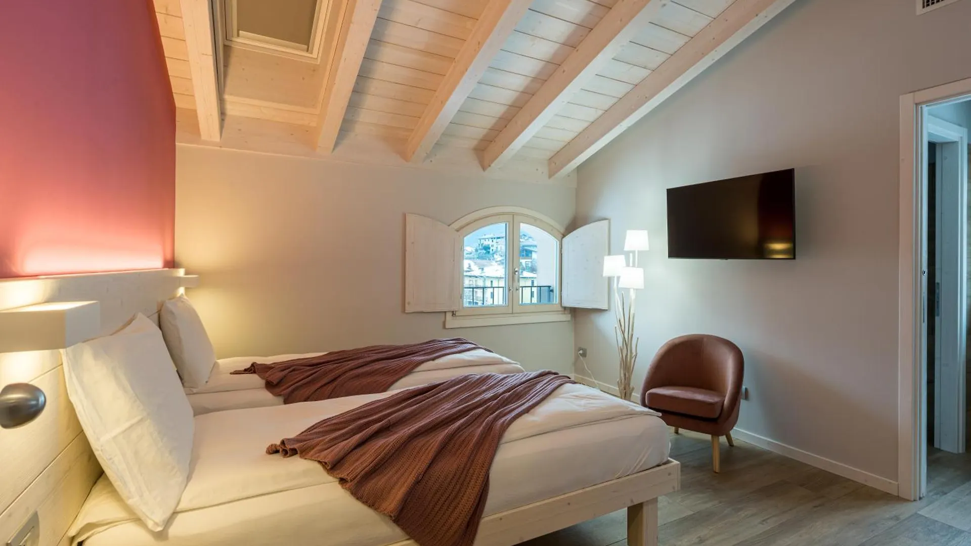 Bianco Hotel Primaluna